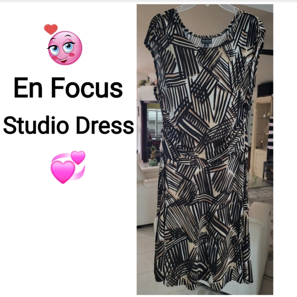 EN FOCUS STUDIO Black & White/Tan Pattern Print Sleevesless Dress Size 14